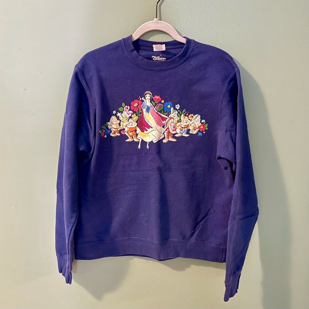 Disney! Snow White pullover